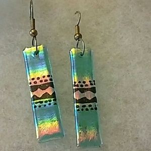 nwot, Hawaiian Iridescent glass earrings
